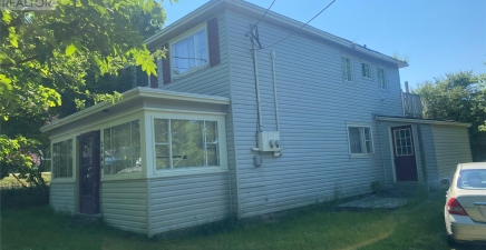 2644 Topsail Road, Conception Bay South, NL A1W4A5