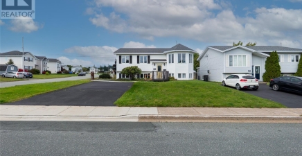 53 Emerald Drive, Mount Pearl, NL A1N4X6